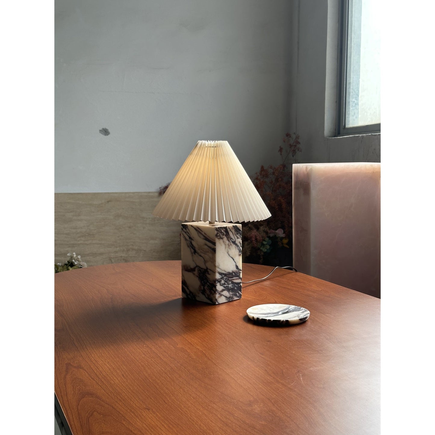 Solan Table Lamp
