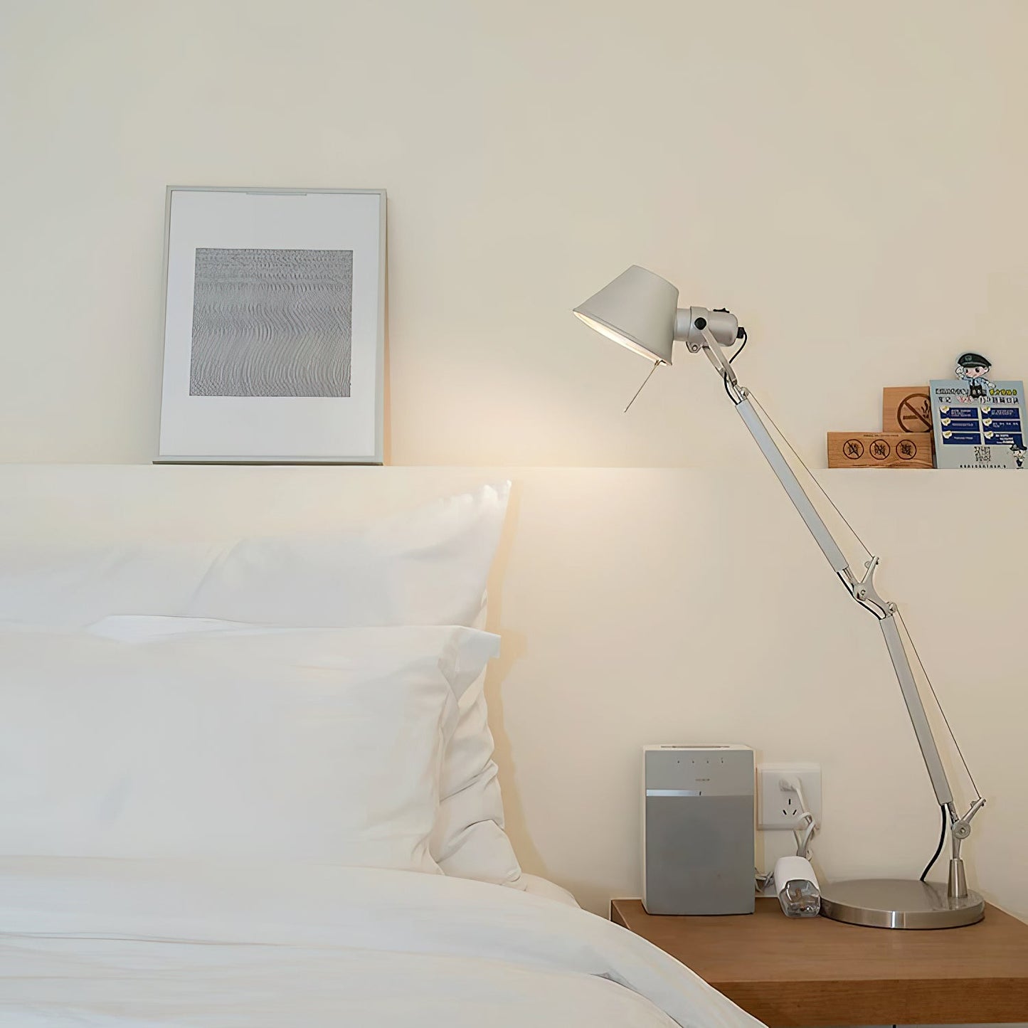 Maren Aluminum Desk Lamp