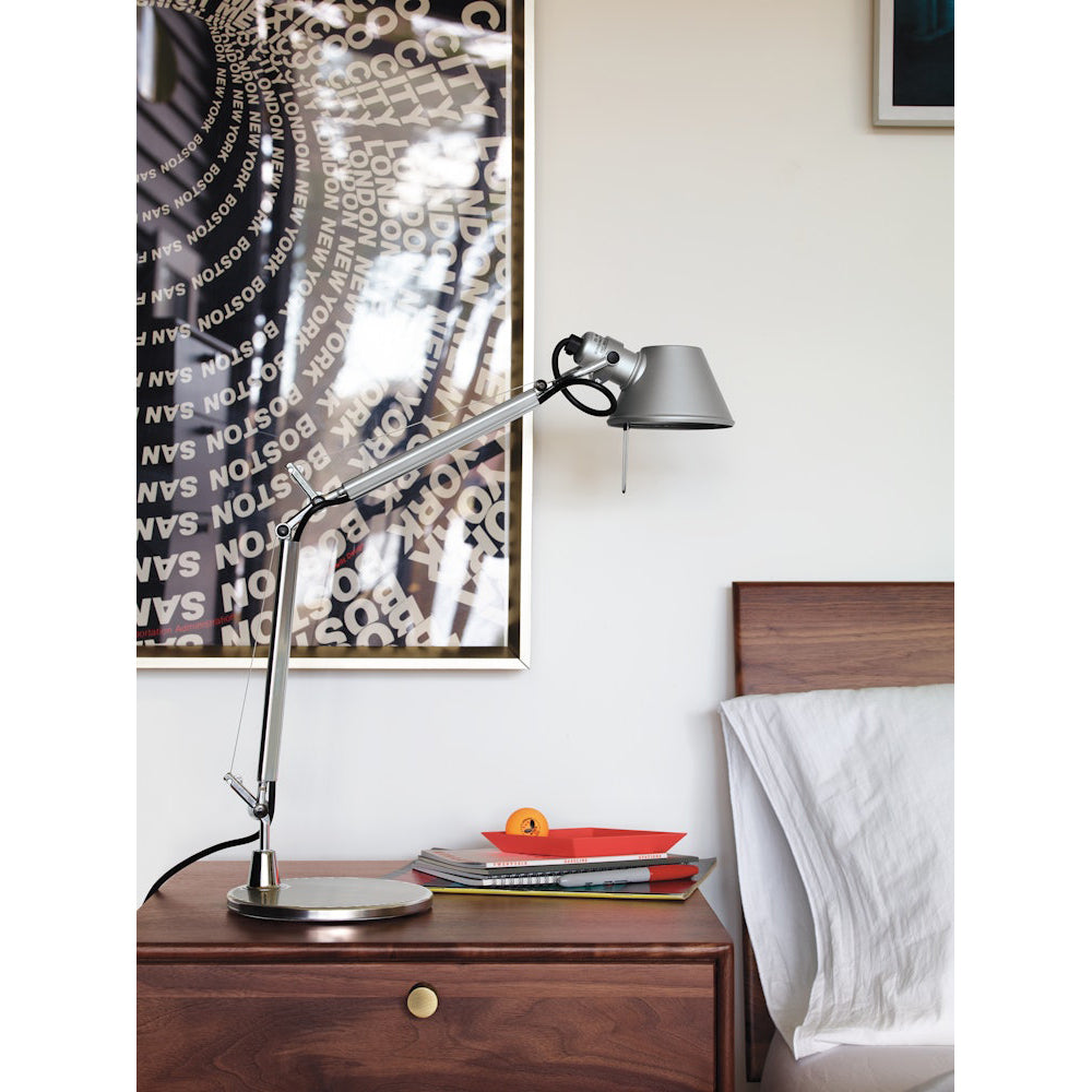 Maren Aluminum Desk Lamp
