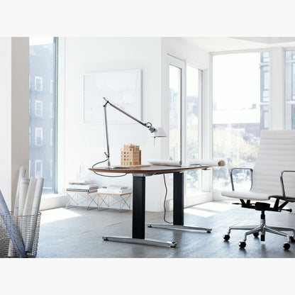 Maren Aluminum Desk Lamp
