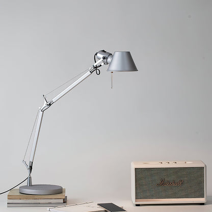 Maren Aluminum Desk Lamp