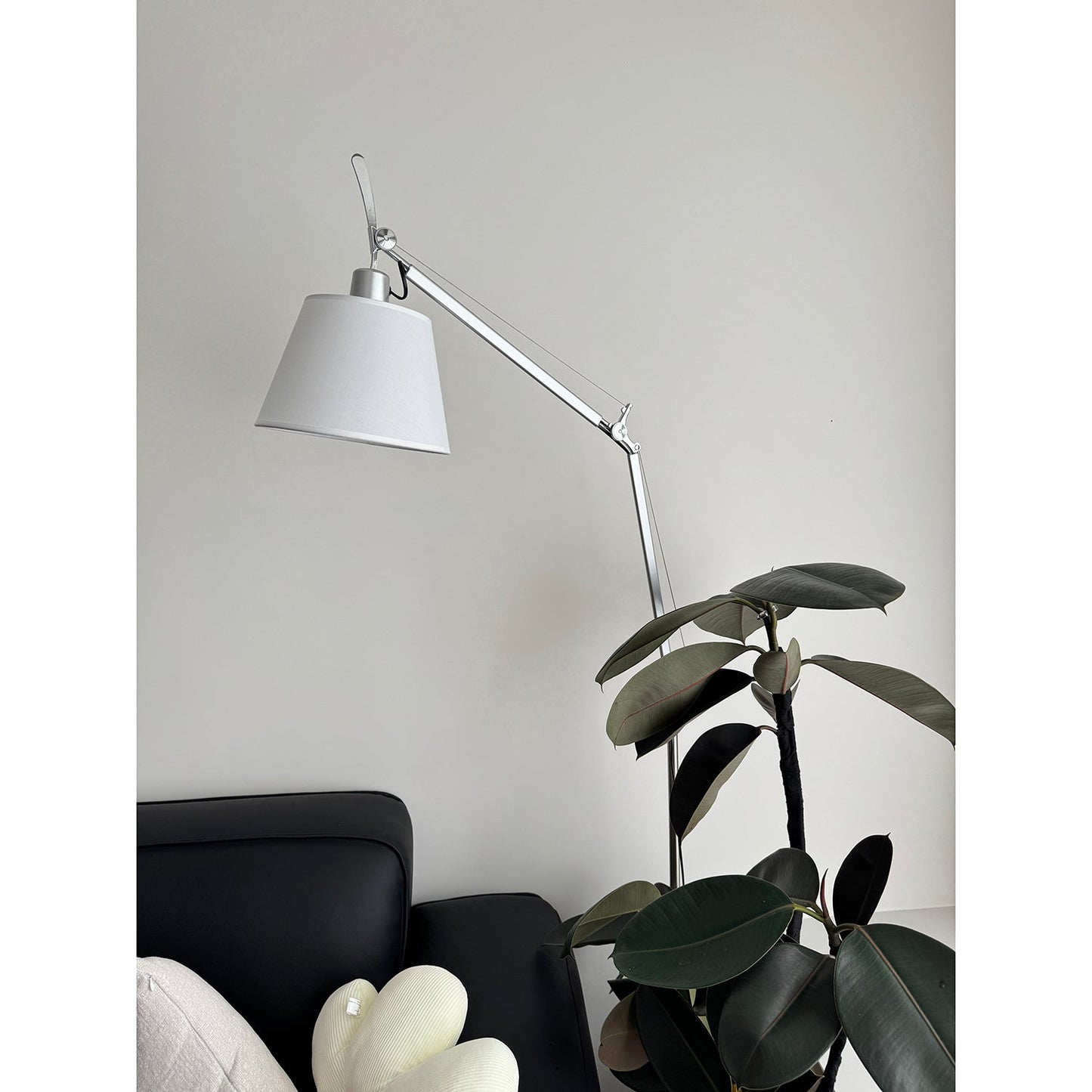 Kira Floor Lamp