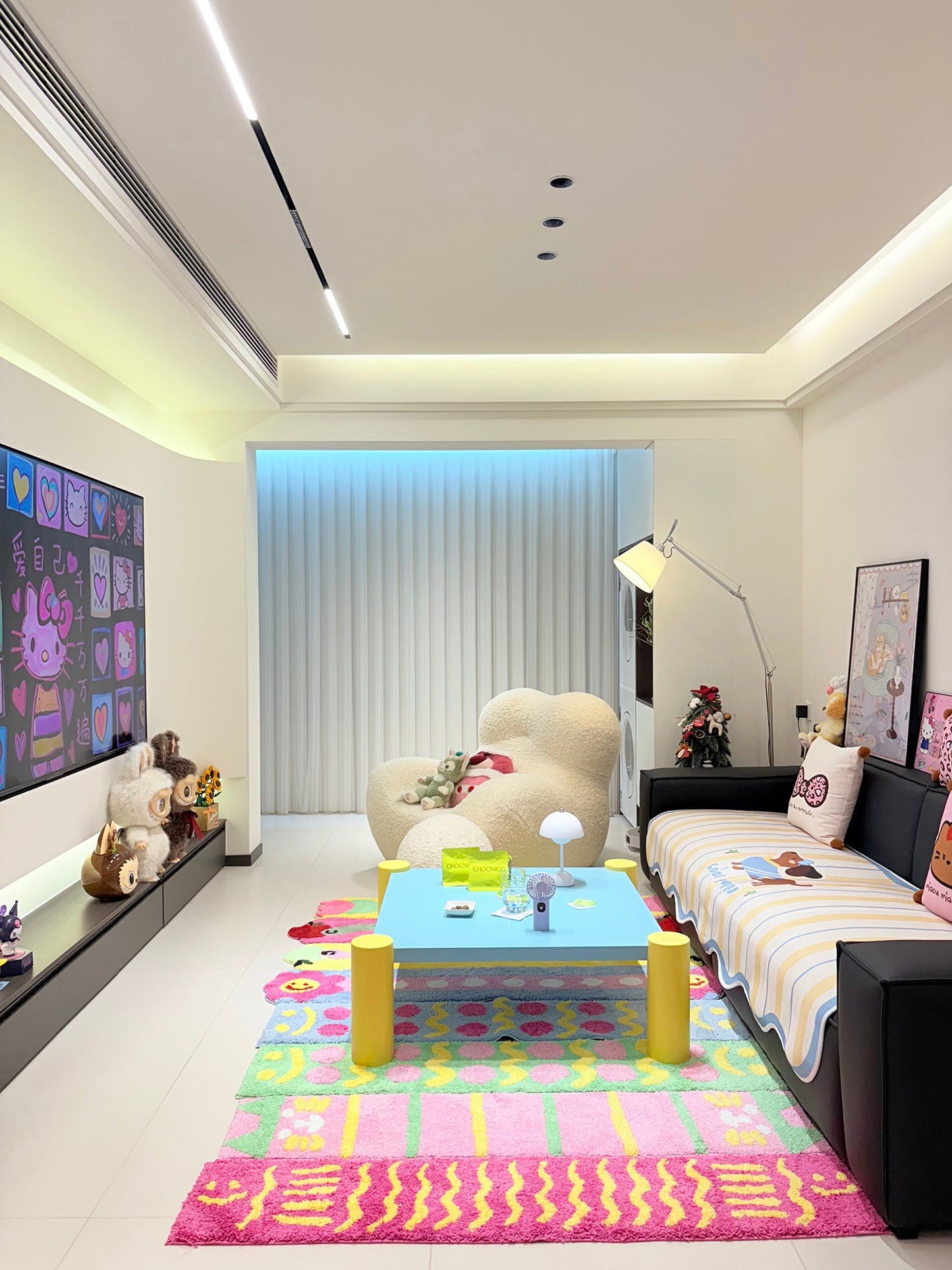 Kira Floor Lamp