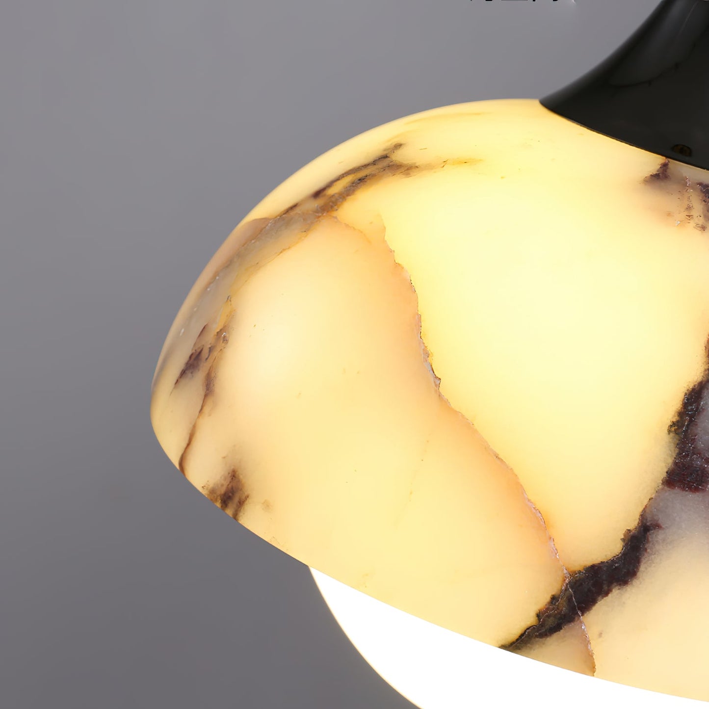 Helia Marble Pendant Lamp