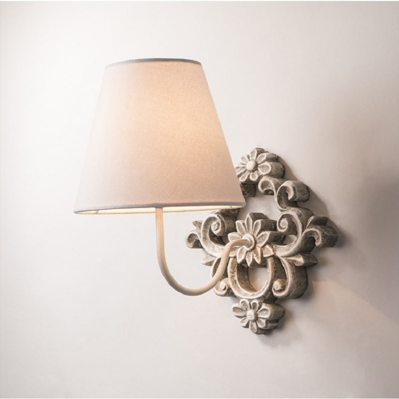 Peridot Wall Lamp