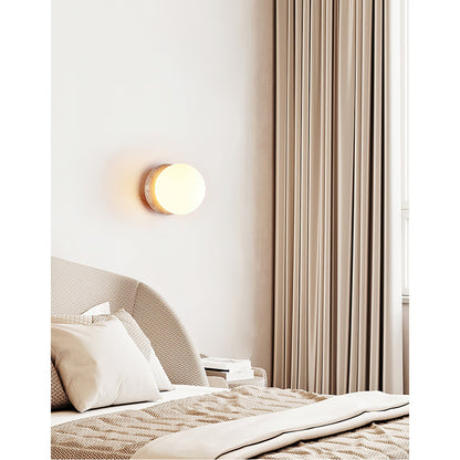 Yves Wall Lamp