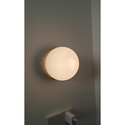 Yves Wall Lamp