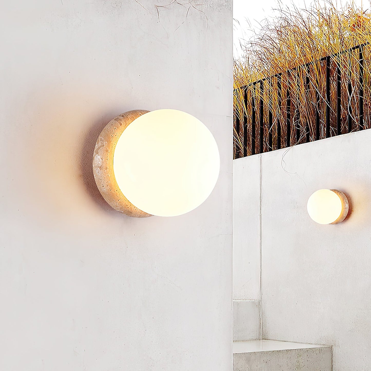 Yves Wall Lamp