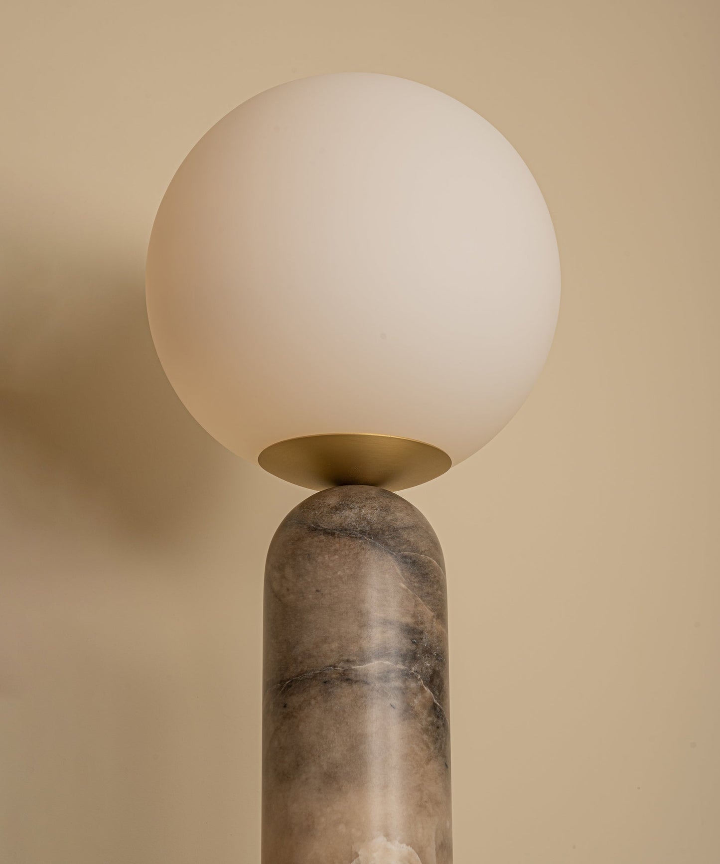 Kiris Table Lamp