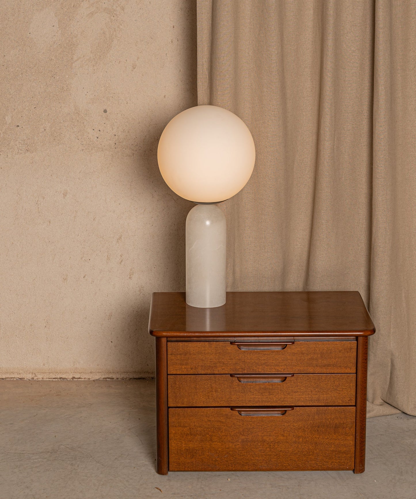 Kiris Table Lamp