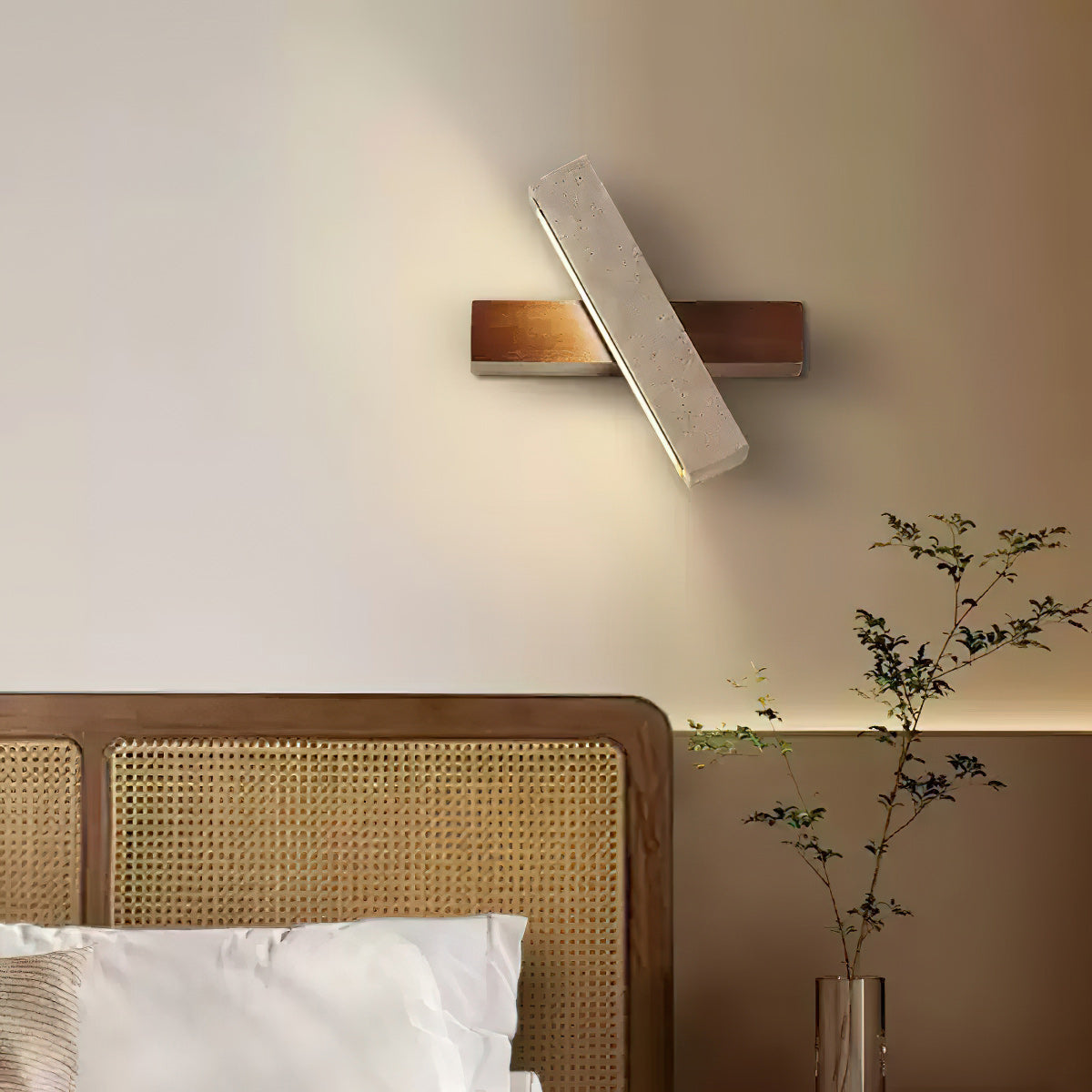Solora Linear Wall Lamp