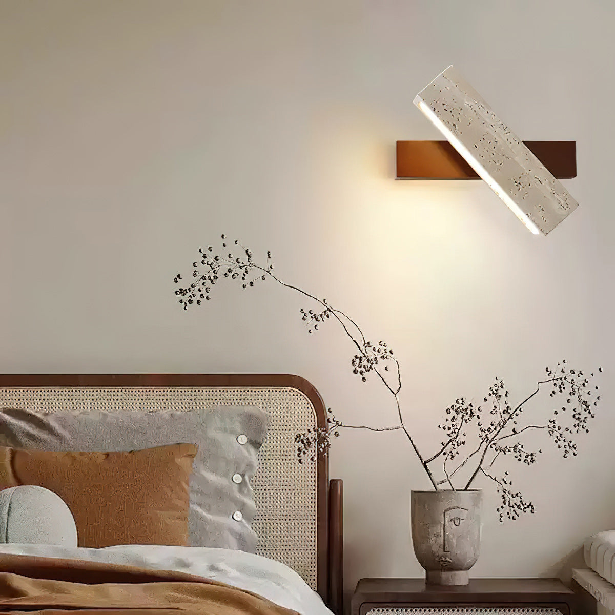 Solora Linear Wall Lamp