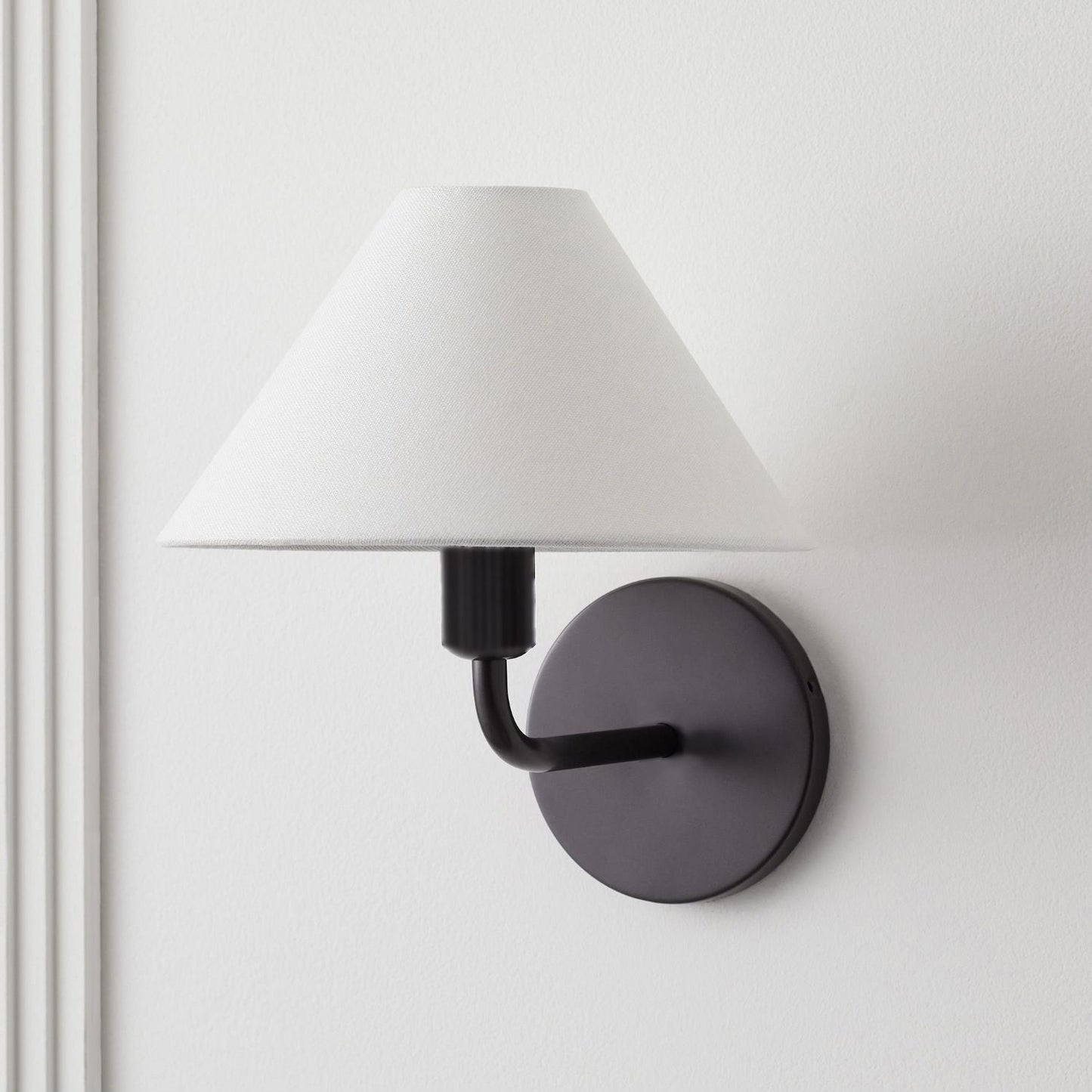 Wynine Wall Lamp
