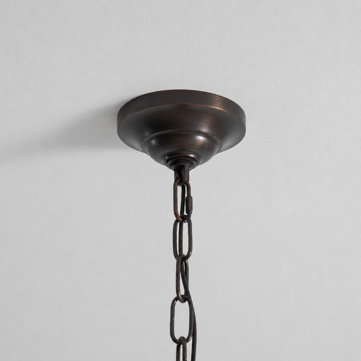 Lysis Chandelier