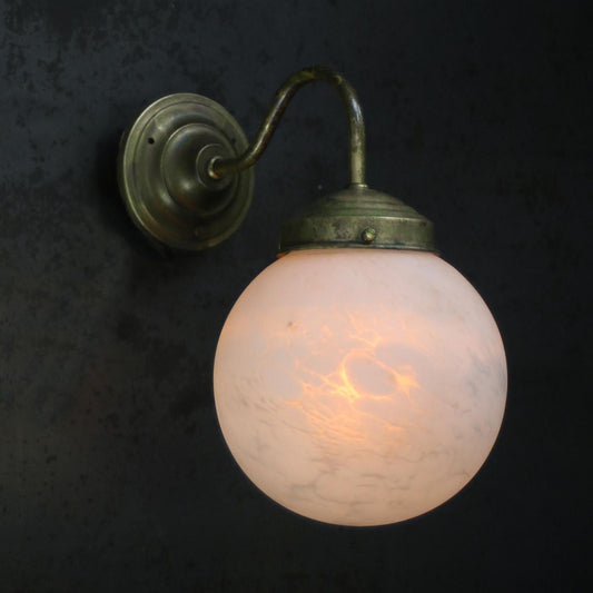 Vesine Alabaster Wall Lamp