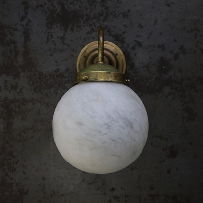 Vesine Alabaster Wall Lamp