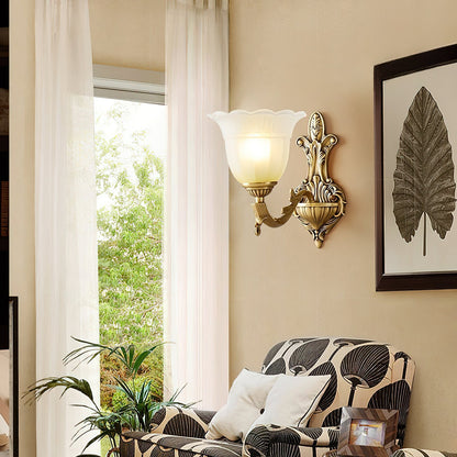 Vesor Flower Brass Sconce