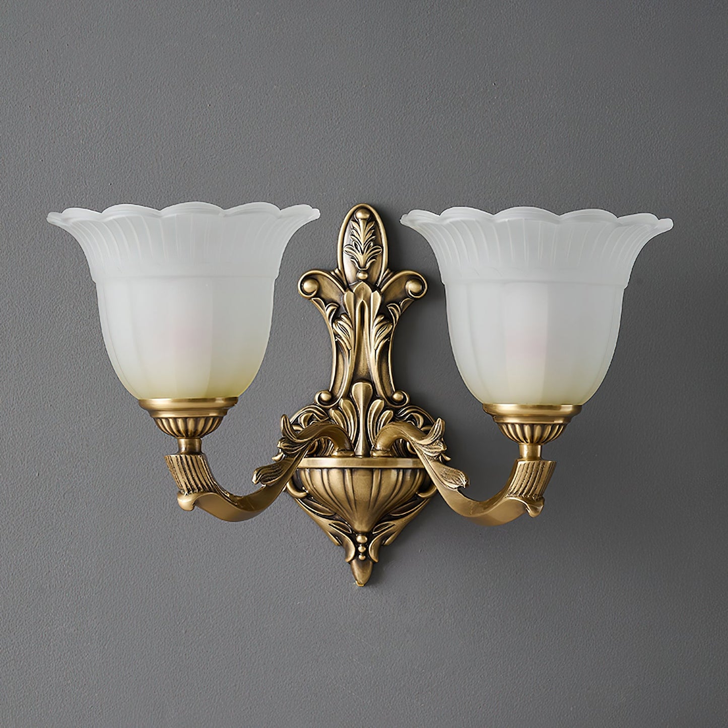 Vesor Flower Brass Sconce