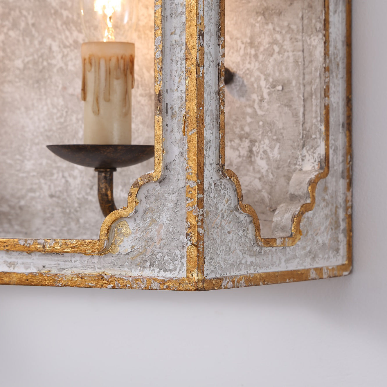 Vaxholm Rustic Cube Sconce