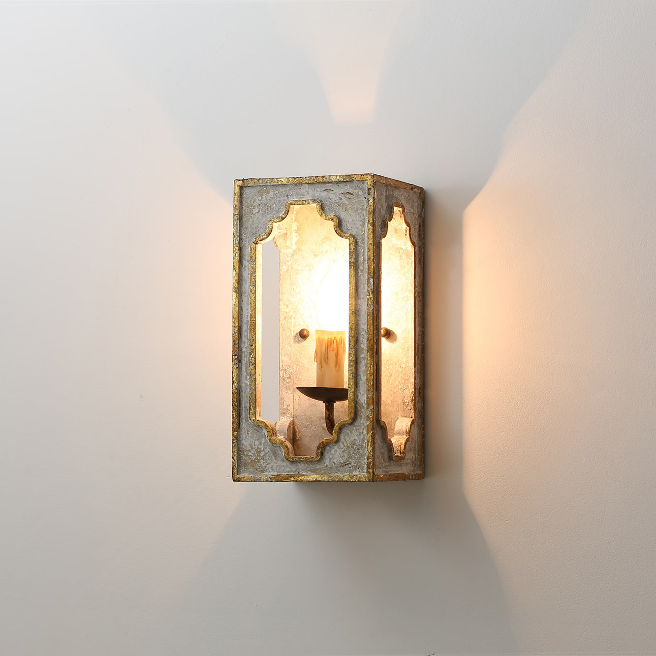 Vaxholm Rustic Cube Sconce