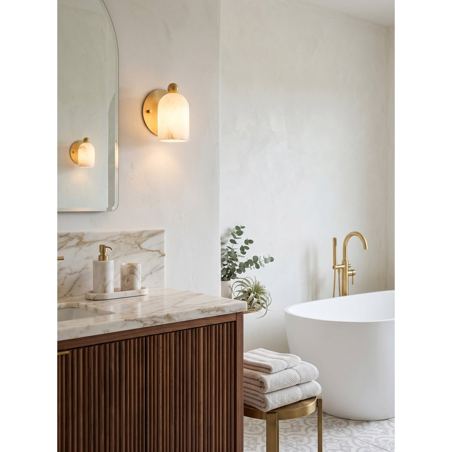 Sylvain Alabaster Wall Lamp