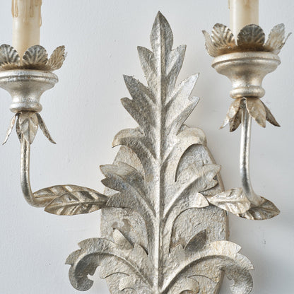 Caelum Leaf Wall Lamp