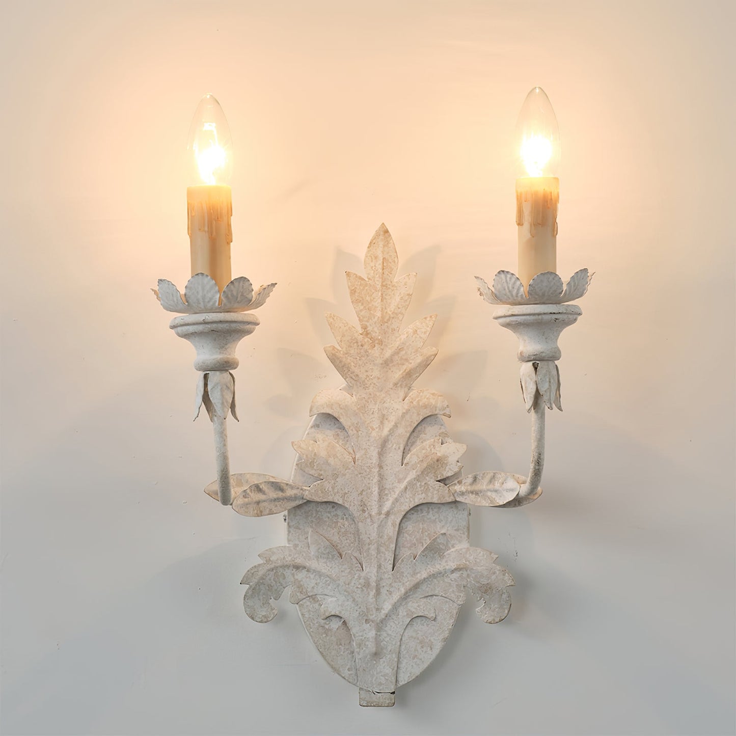 Caelum Leaf Wall Lamp