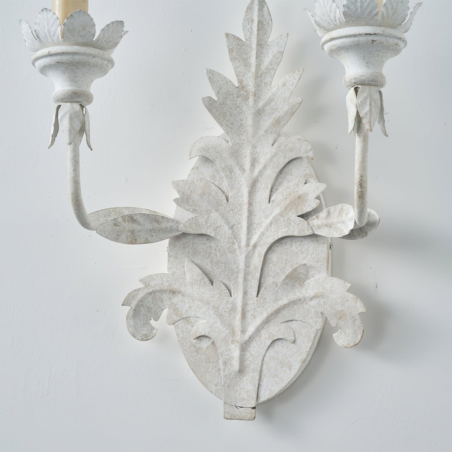 Caelum Leaf Wall Lamp