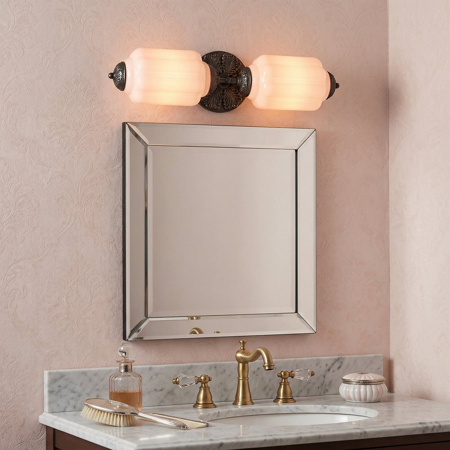 Fluorite Scallop Glass Sconce