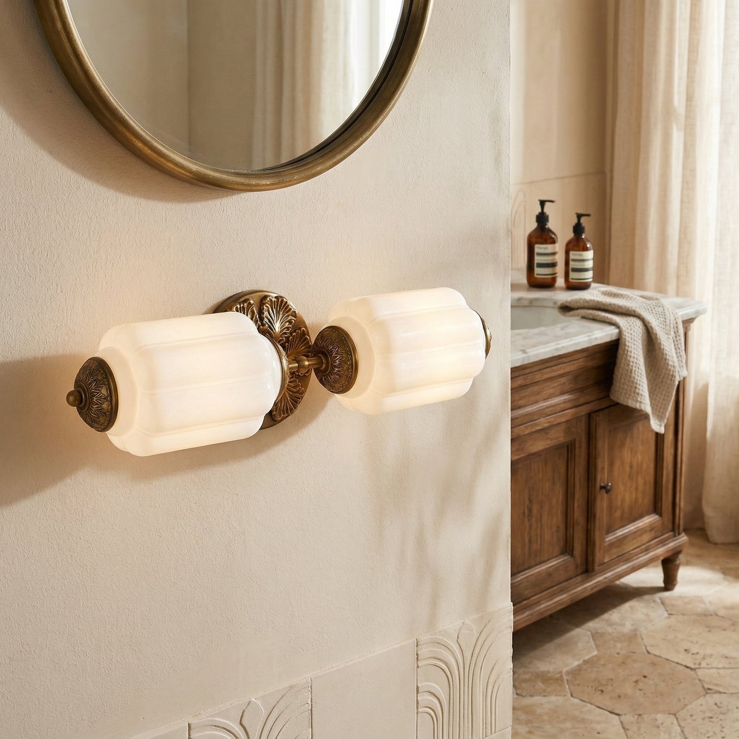 Fluorite Scallop Glass Sconce