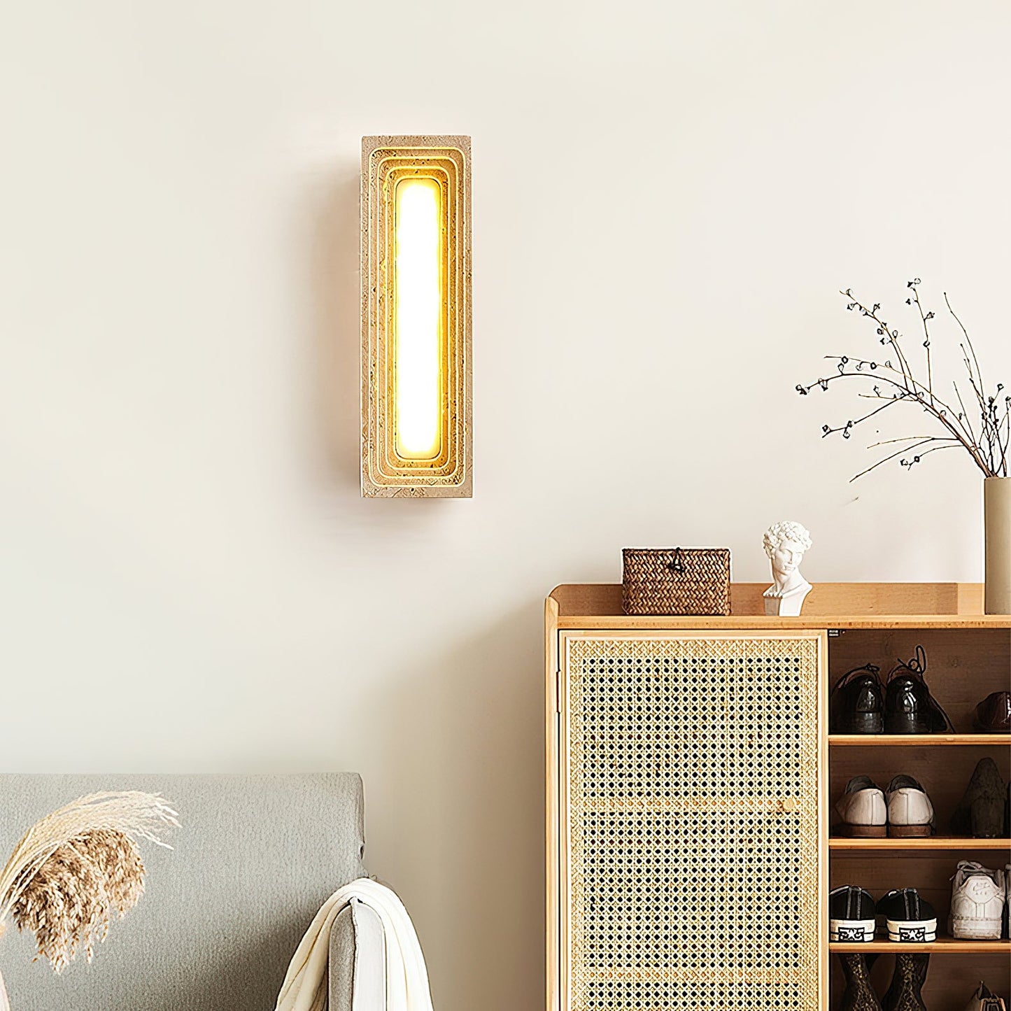 Esmara Wall Lamp