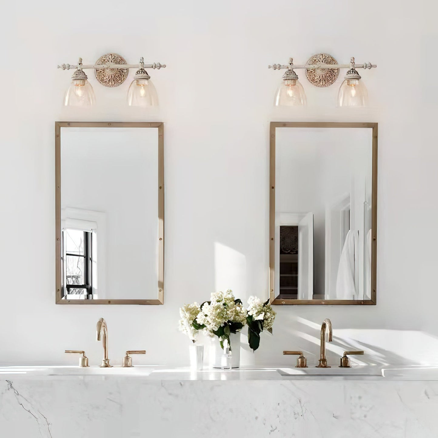 Quiberon Vanity Wall Lamp