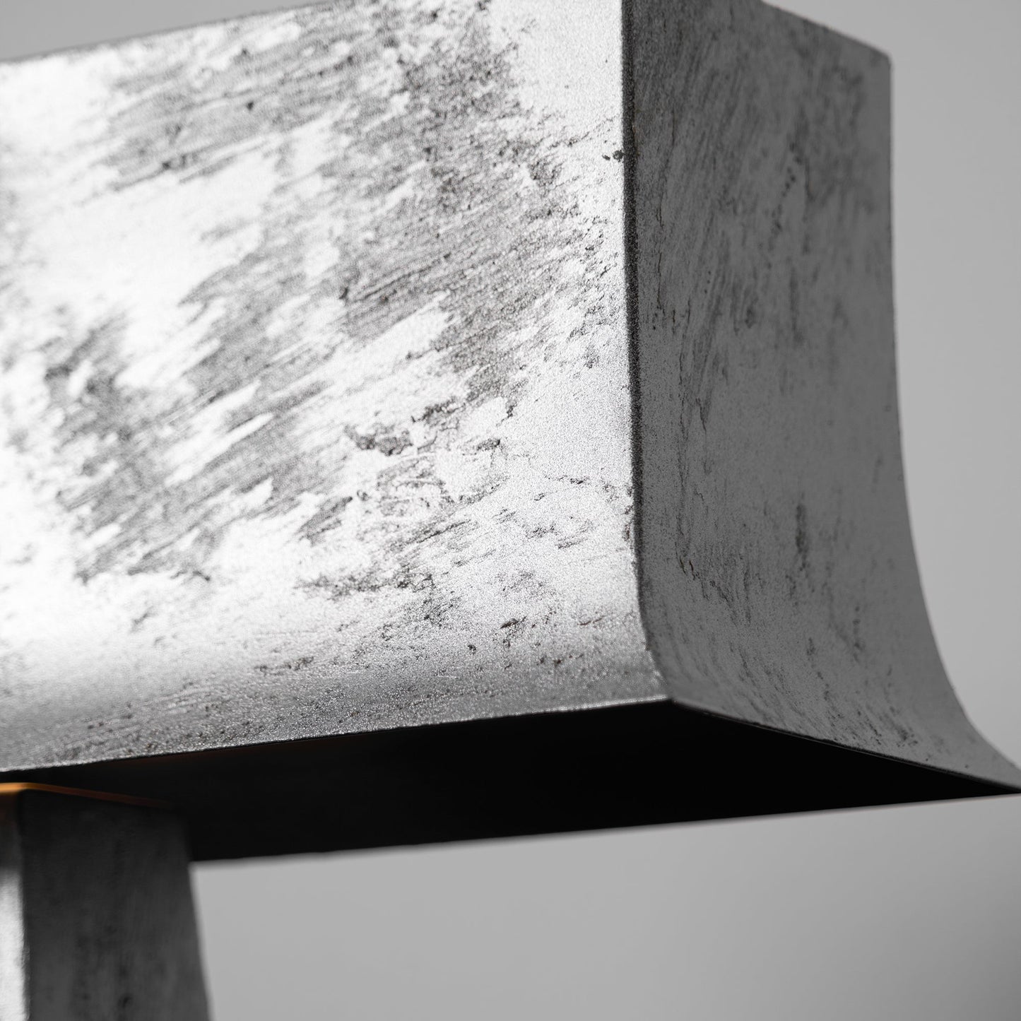 Galo Table Lamp