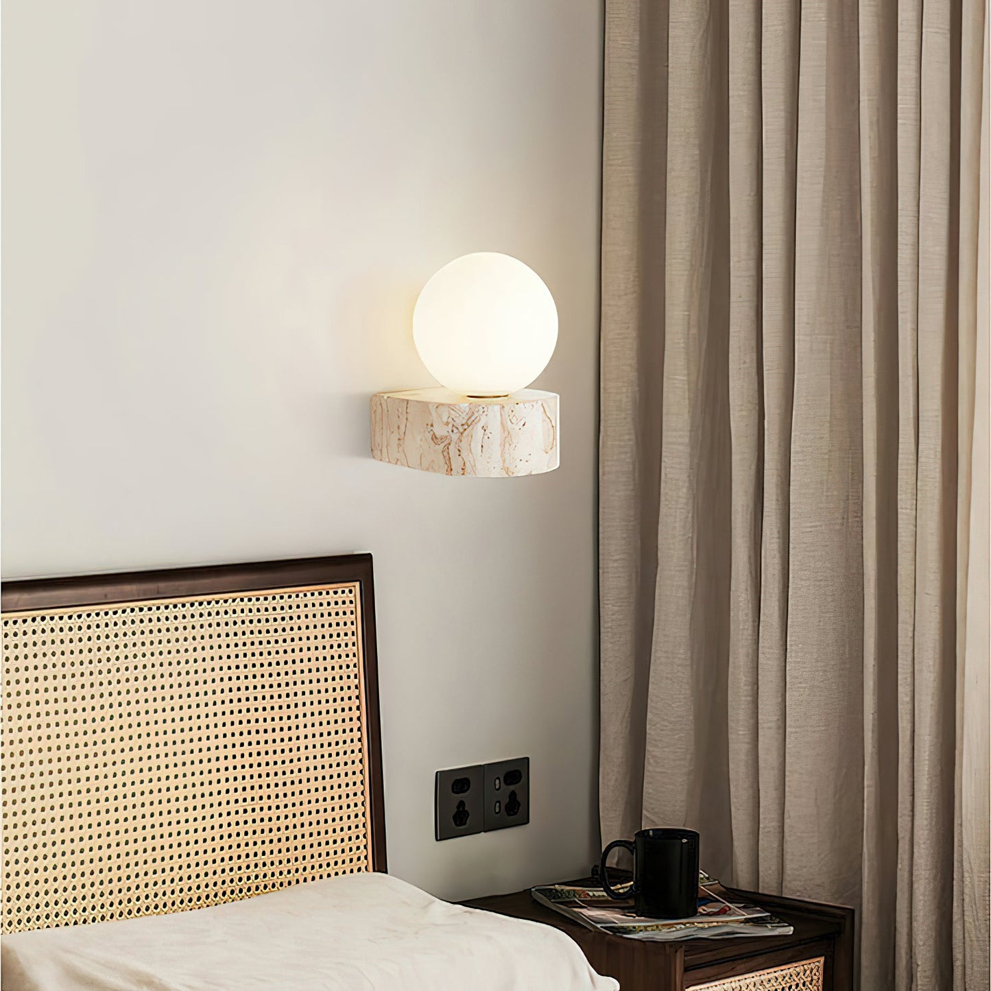 Sabora Travertine Wall Lamp