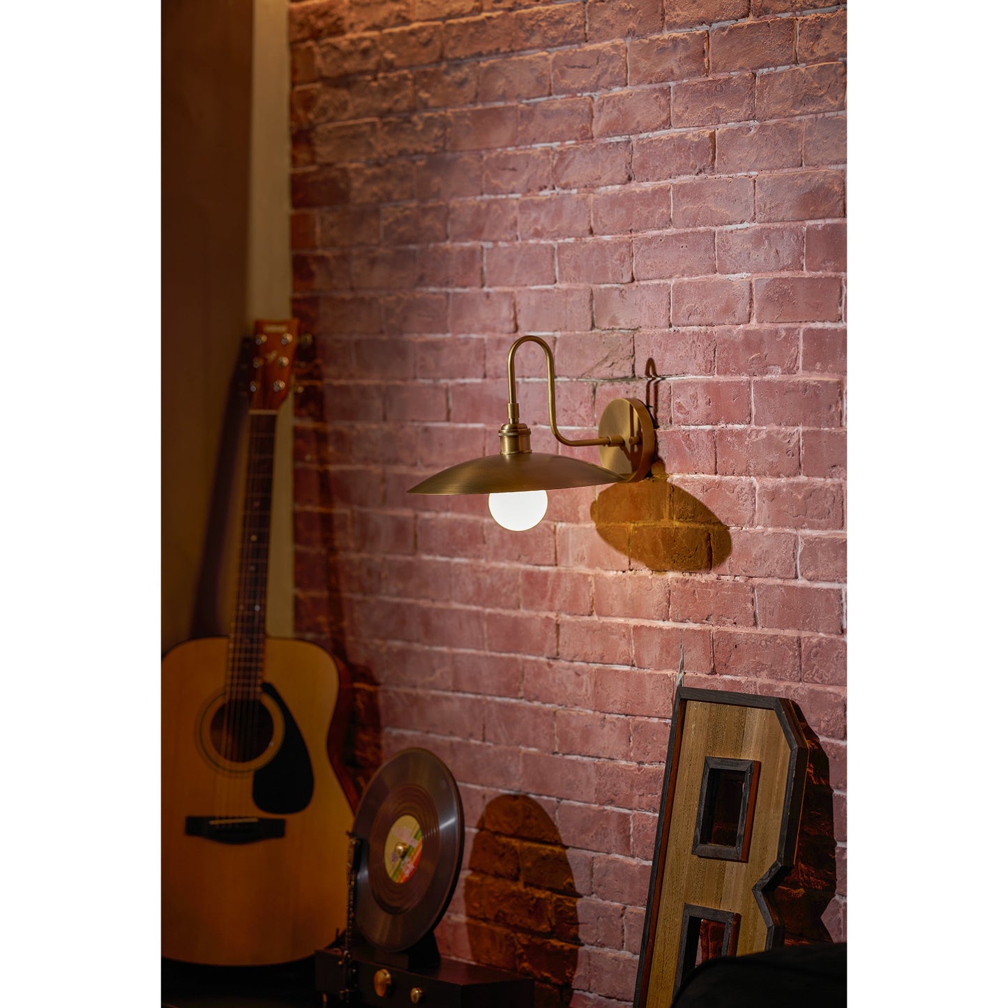 Coren Wall Lamp