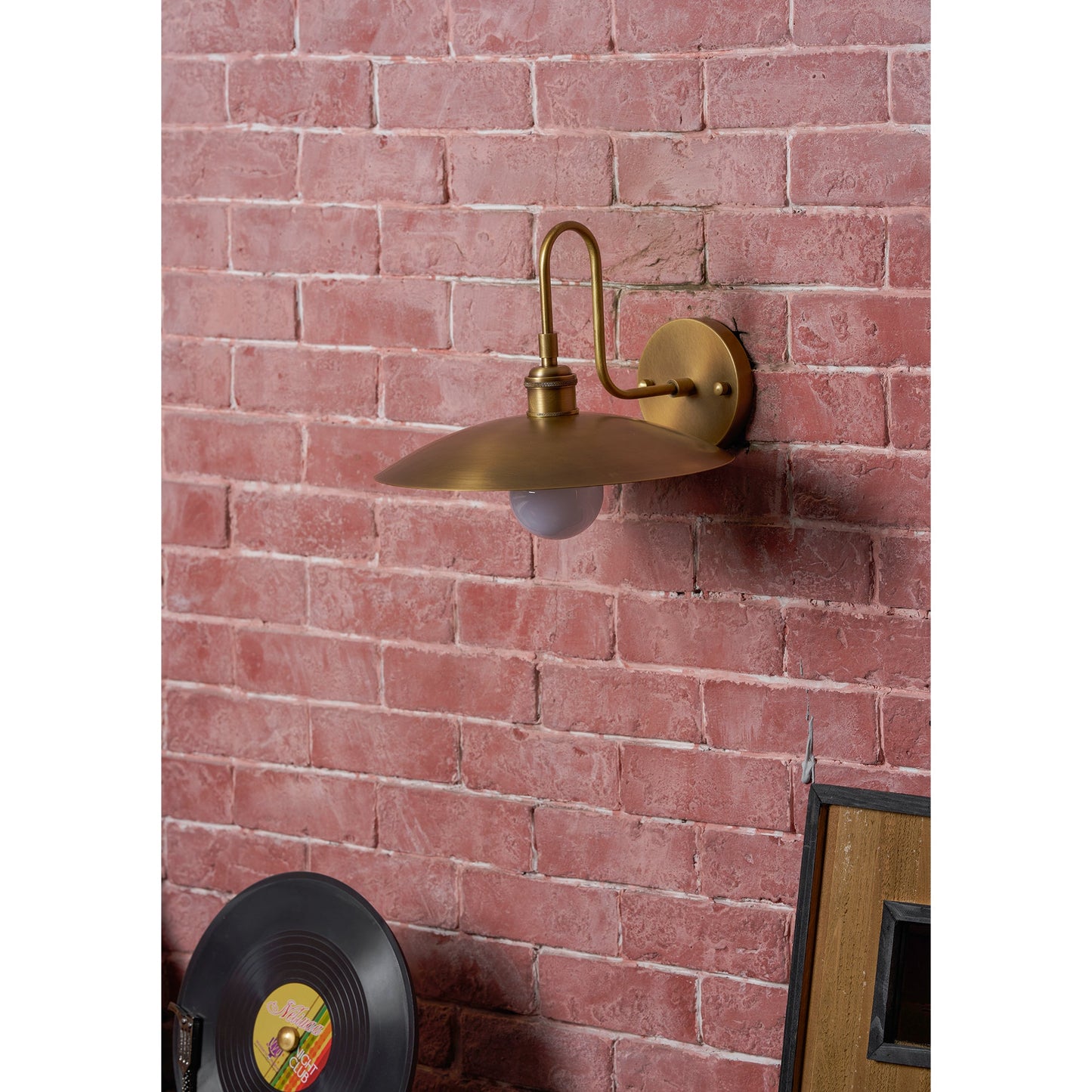 Coren Wall Lamp