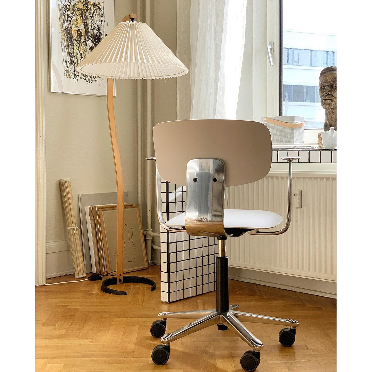Salers Floor Lamp