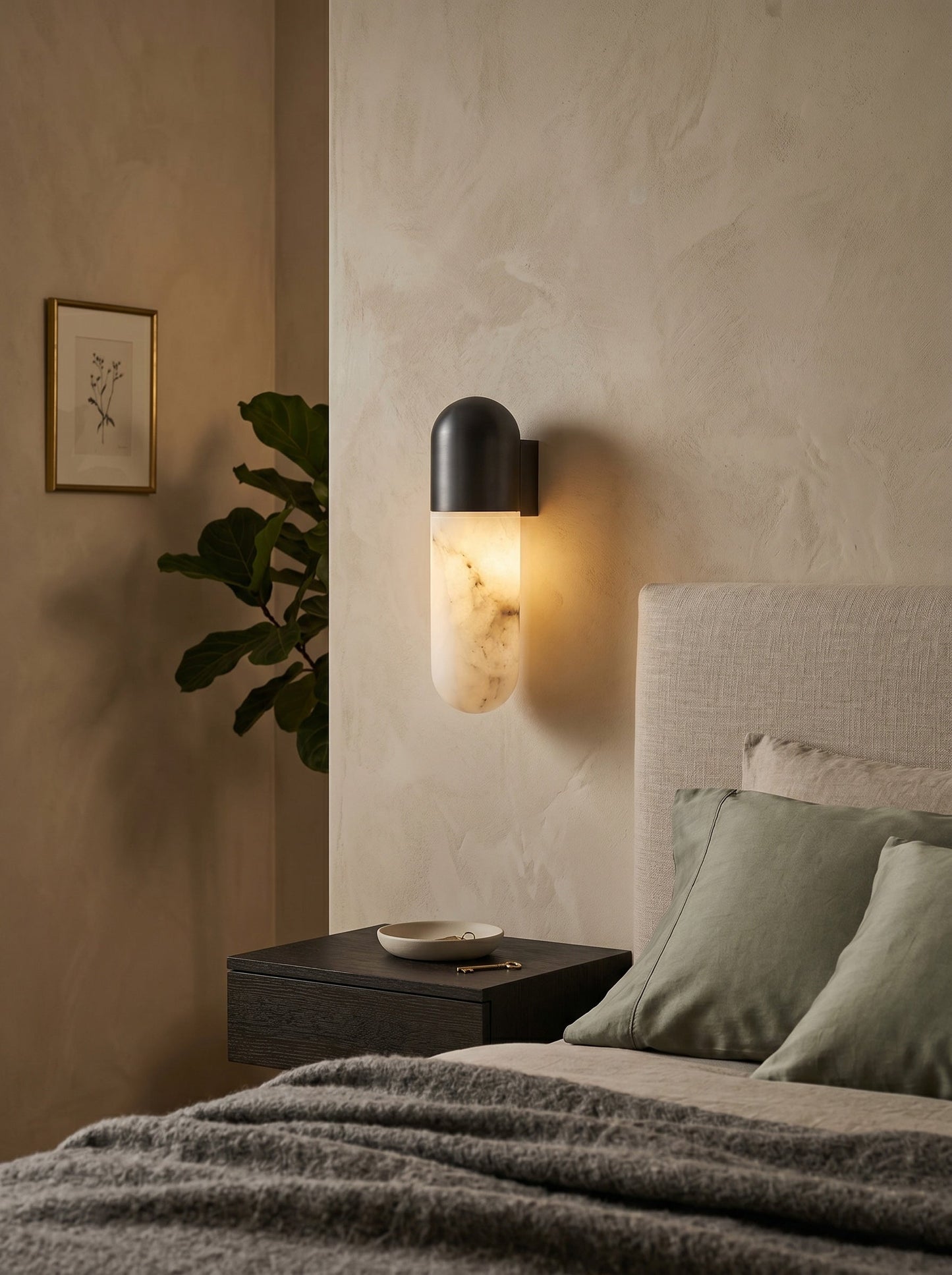 Hilde Alabaster Wall Lamp