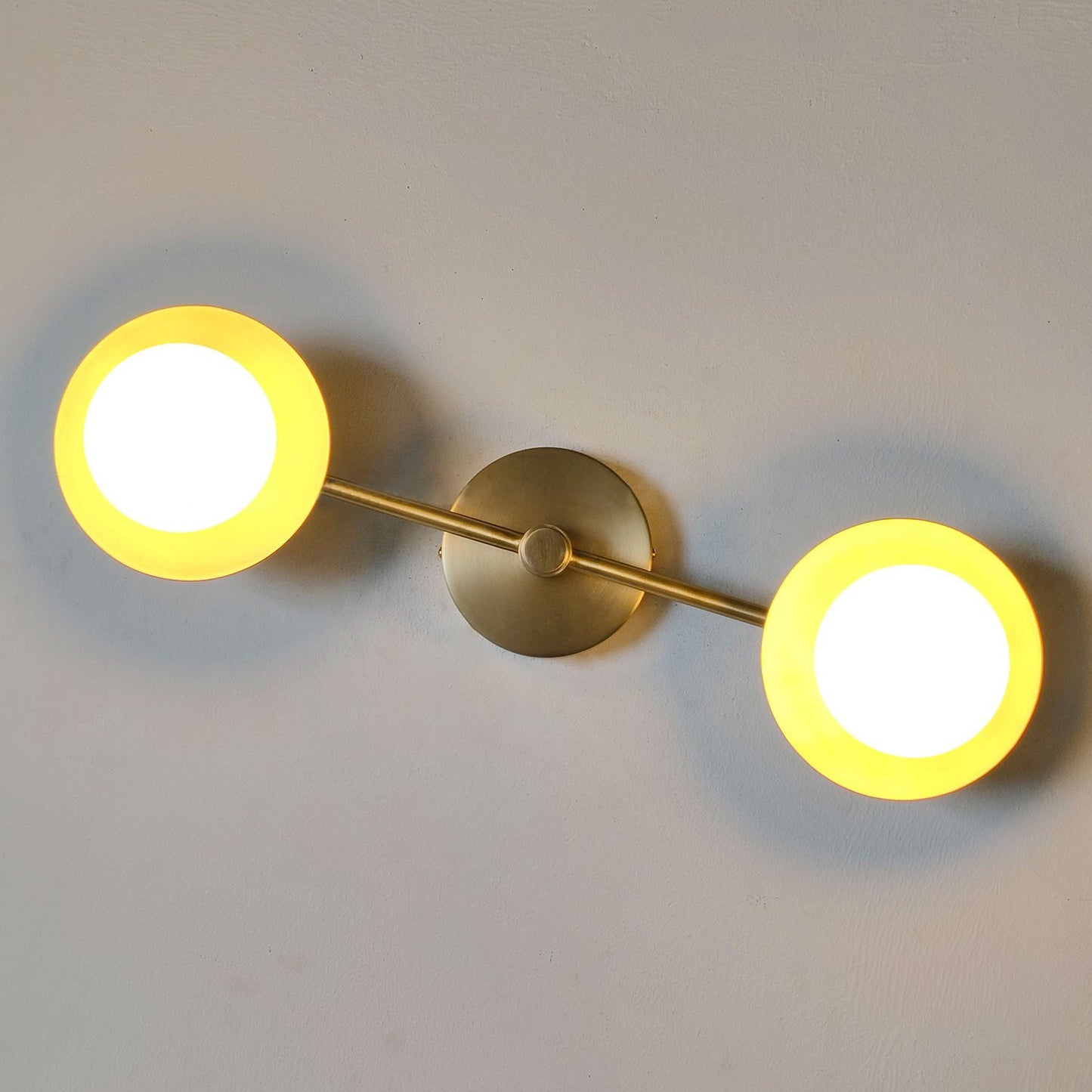 Radia Alabaster Wall Lamp