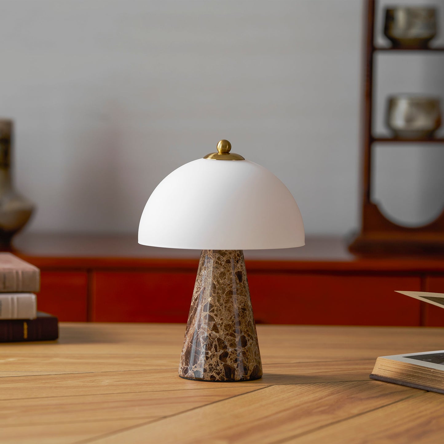 Lyso Table Lamp