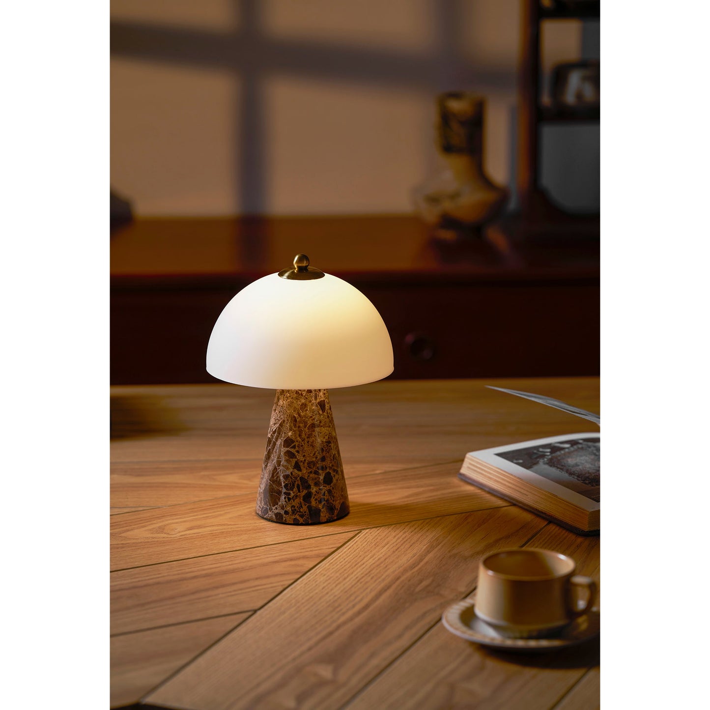 Lyso Table Lamp