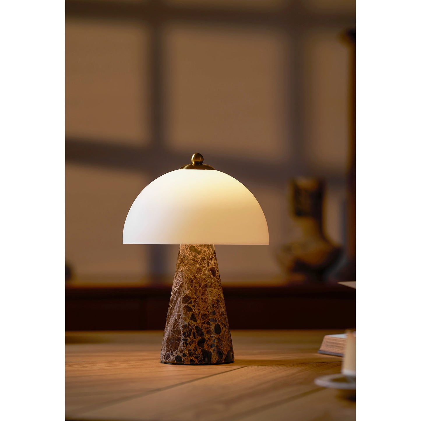 Lyso Table Lamp