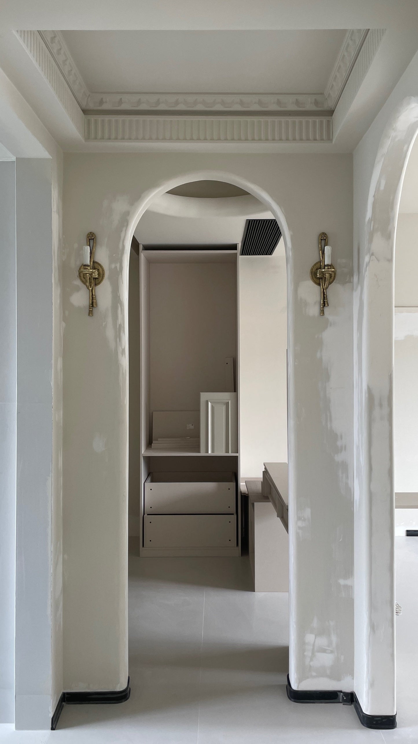 Wyna Brass Sconce