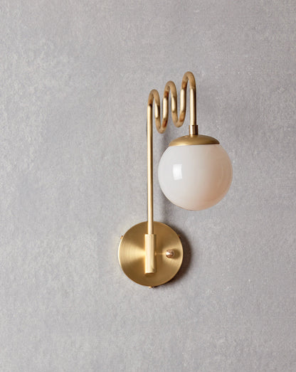 Seris Wall Lamp