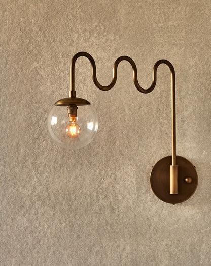 Seris Wall Lamp