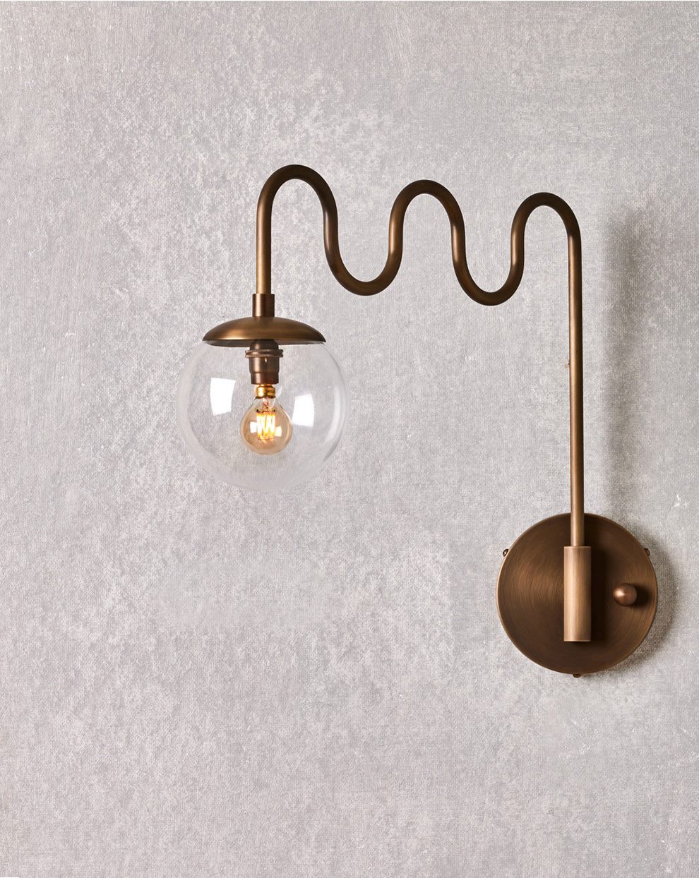 Seris Wall Lamp