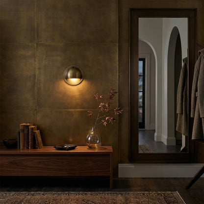 Lumis Wall Lamp