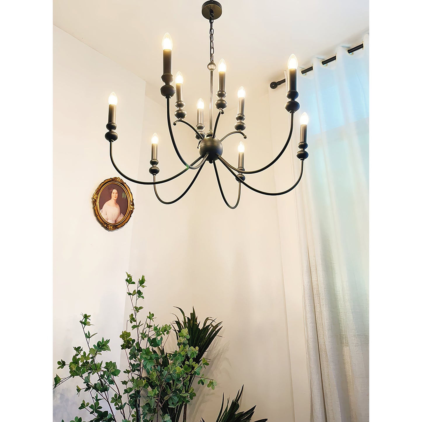 Solen Chandelier