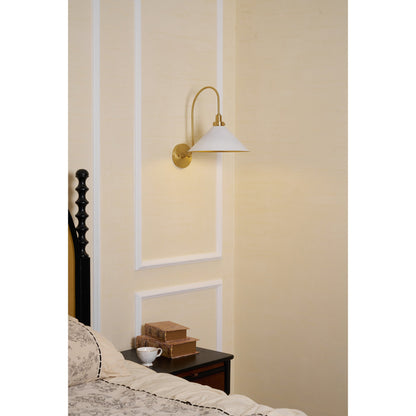 Corara Wall Lamp