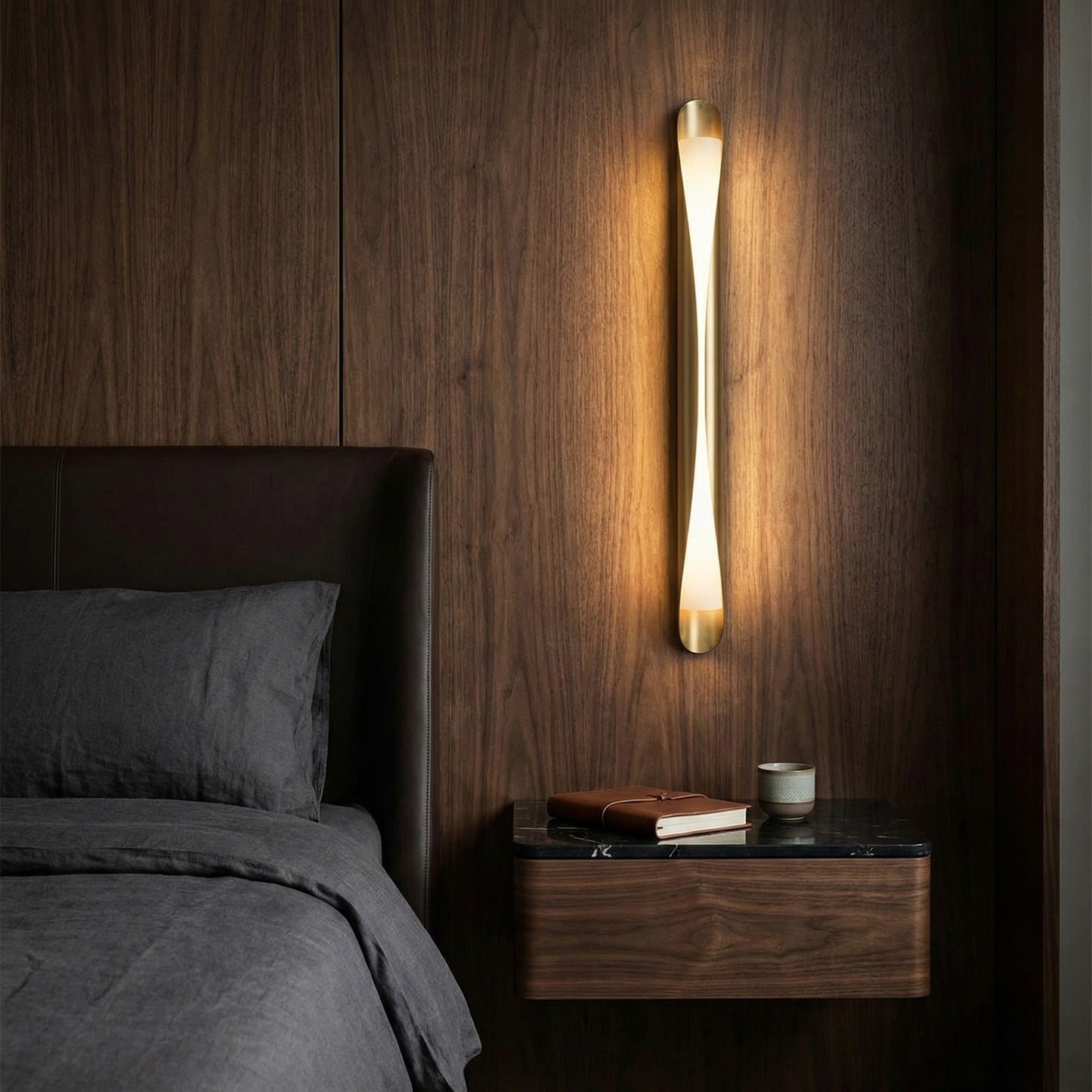 Ficus Wall Lamp